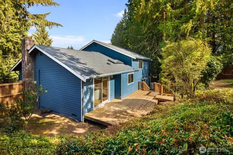 Exterior - 316 160th Pl SE, Bothell, WA 98012 photo 8 of 10
