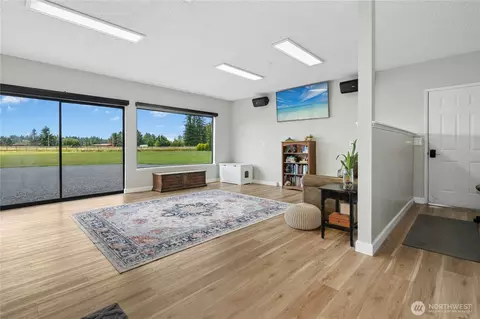 Living - 41218 292nd Way SE, Enumclaw, WA 98022 photo 4 of 4