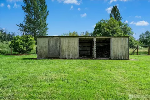 Exterior - 41218 292nd Way SE, Enumclaw, WA 98022 photo 5 of 15