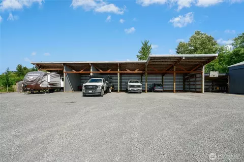 Exterior - 41218 292nd Way SE, Enumclaw, WA 98022 photo 11 of 15