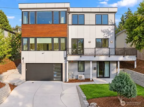 328 Slater St S, Kirkland, WA 98033