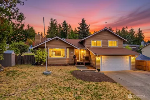7275 Blackbird Dr NE, Bremerton, WA 98311