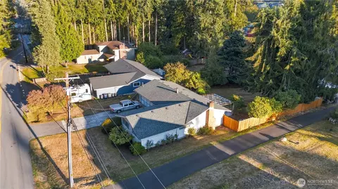 View/Area - 2826 York Rd, Everett, WA 98204 photo 2 of 3