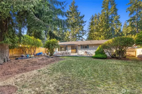 Exterior - 2826 York Rd, Everett, WA 98204 photo 7 of 14