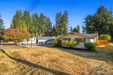 Exterior - 2826 York Rd, Everett, WA 98204 photo 3 of 14