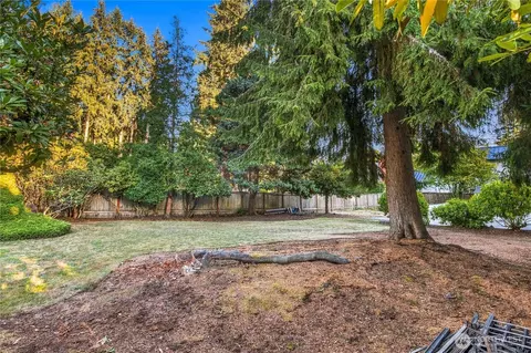 Exterior - 2826 York Rd, Everett, WA 98204 photo 12 of 14