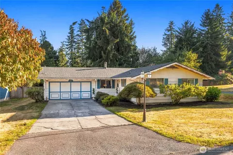 Exterior - 2826 York Rd, Everett, WA 98204 photo 2 of 14