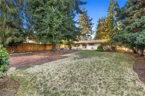 Exterior - 2826 York Rd, Everett, WA 98204 photo 9 of 14