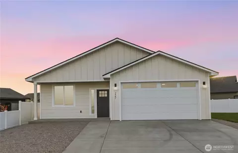 227 Parkside Pl, Ephrata, WA 98823
