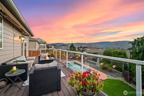 824 Briarwood Ter, East Wenatchee, WA 98802