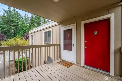 4801 180th St SW #B206, Lynnwood, WA 98037