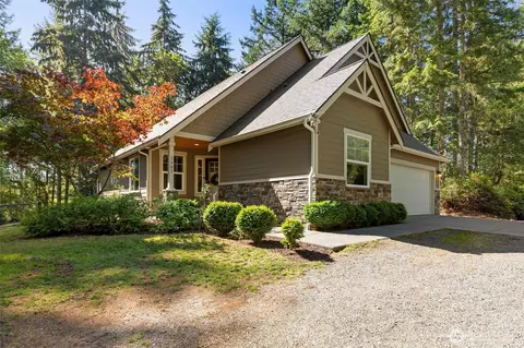 7981 SE Mossy Pond Ct, Olalla, WA 98359