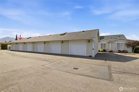 Exterior - 1450 Mountain View Dr, Enumclaw, WA 98022 photo 6 of 6