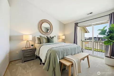 Bedroom - 1450 Mountain View Dr, Enumclaw, WA 98022 photo 1 of 6