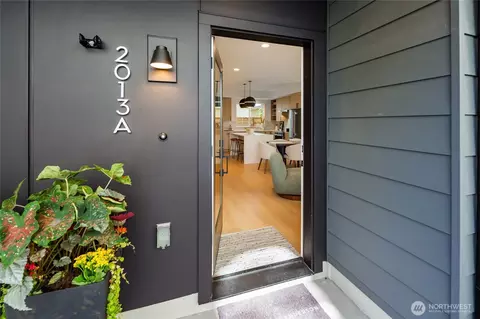 2013 NW A Nw 64th St, Seattle, WA 98017