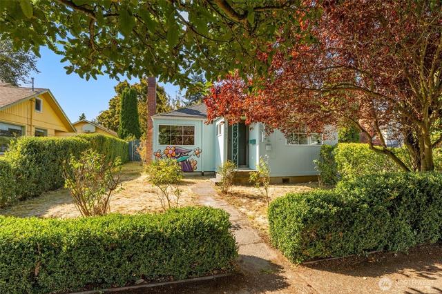 8627 9th Ave SW, Seattle, WA 98106