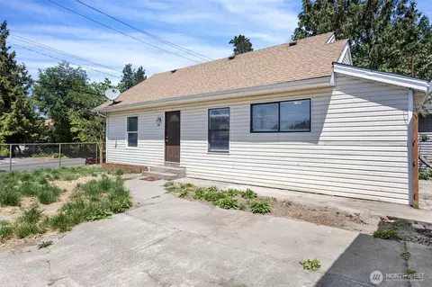 8614 Renton Ave S, Seattle, WA 98118