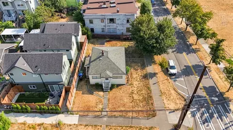View/Area - 1403 E Alder St, Seattle, WA 98122 photo 3 of 10