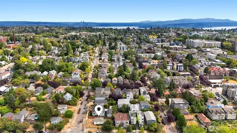 View/Area - 1403 E Alder St, Seattle, WA 98122 photo 6 of 10
