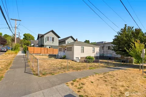 Exterior - 1403 E Alder St, Seattle, WA 98122 photo 1 of 2