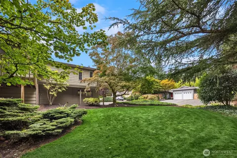 7433 NE 120th Pl, Kirkland, WA 98034