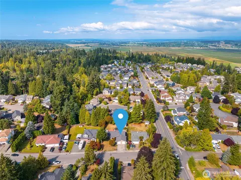 View/Area - 5017 120th Pl SE, Everett, WA 98208 photo 2 of 6
