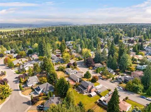 View/Area - 5017 120th Pl SE, Everett, WA 98208 photo 5 of 6
