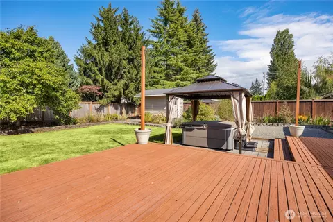 Exterior - 5017 120th Pl SE, Everett, WA 98208 photo 2 of 3