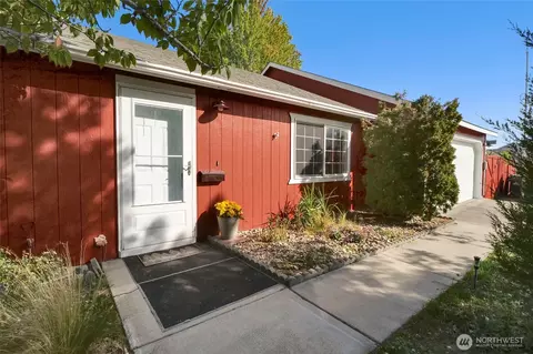 1720 Pirate Ln E, Moses Lake, WA 98837