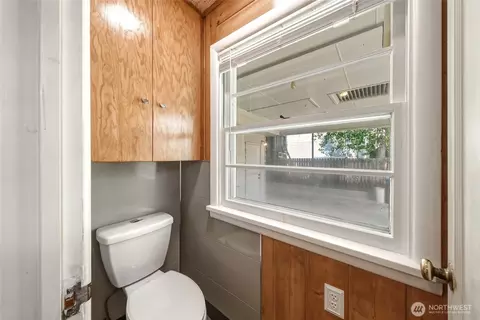 Bath - 415 S 4th Ave, Walla Walla, WA 99362 photo 1 of 2