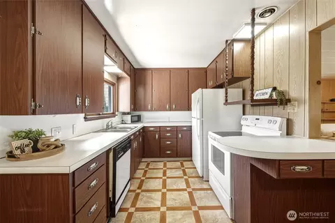 Kitchen - 415 S 4th Ave, Walla Walla, WA 99362 photo 1 of 4