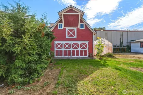 Exterior - 415 S 4th Ave, Walla Walla, WA 99362 photo 6 of 8