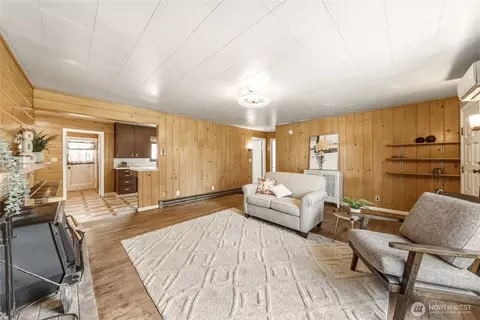 Living - 415 S 4th Ave, Walla Walla, WA 99362 photo 4 of 6