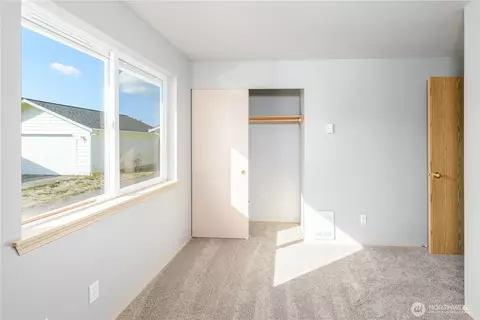 Bedroom - 121 Alpine Loop, Sequim, WA 98382 photo 7 of 8