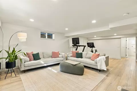 Other - 709 Colby Ave, Everett, WA 98201 photo 6 of 11
