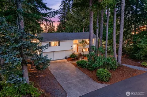 2191 Lakemoor Dr SW, Olympia, WA 98512