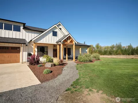 Exterior - 422 Park Rd, Winlock, WA 98596 photo 4 of 8