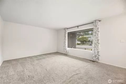 Living - 2415 80th Pl SE, Everett, WA 98203 photo 3 of 5