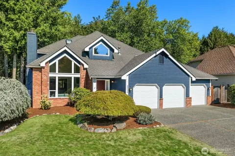 26038 SE 38th St, Issaquah, WA 98029