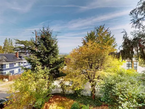 Exterior - 622 22nd Ave E, Seattle, WA 98112 photo 3 of 7