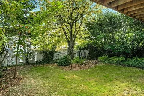 Exterior - 622 22nd Ave E, Seattle, WA 98112 photo 4 of 7