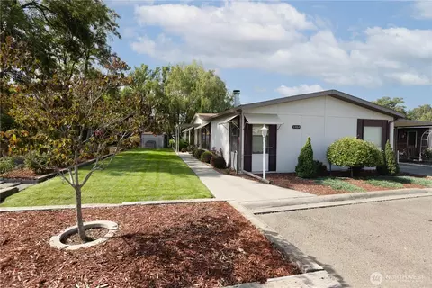 1464 Sandpiper Ln, College Place, WA 99324
