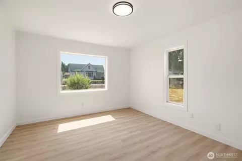 Bedroom - 717 E Wabash Ave, Spokane, WA 99207 photo 2 of 4