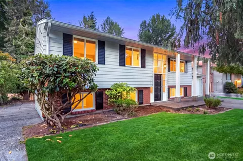 15627 SE 11th St, Bellevue, WA 98008