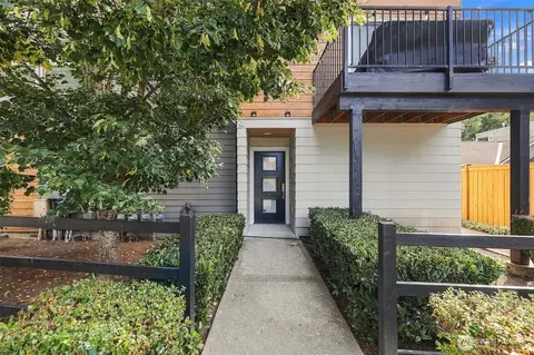 18234 73rd Ave NE #103, Kenmore, WA 98028