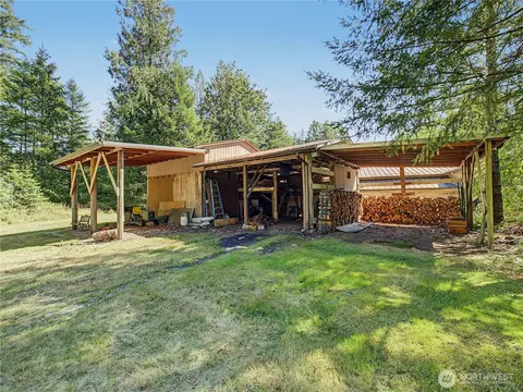 Exterior - 29416 SE 371st St, Enumclaw, WA 98022 photo 5 of 8
