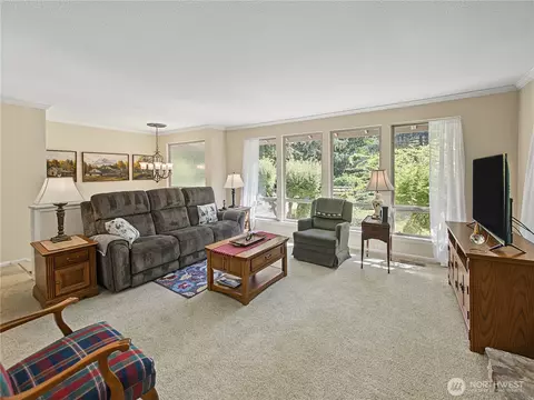 Living - 29416 SE 371st St, Enumclaw, WA 98022 photo 2 of 5