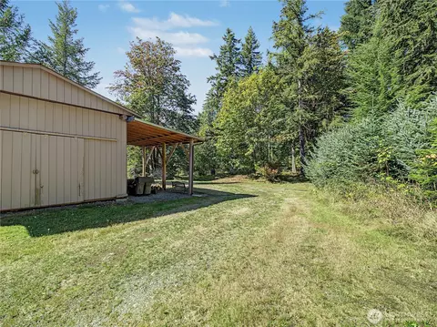 Exterior - 29416 SE 371st St, Enumclaw, WA 98022 photo 6 of 8