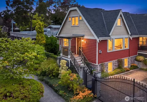 4428 Eastern Ave N, Seattle, WA 98103 photo 1