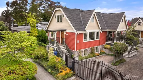 4428 Eastern Ave N, Seattle, WA 98103 photo 2